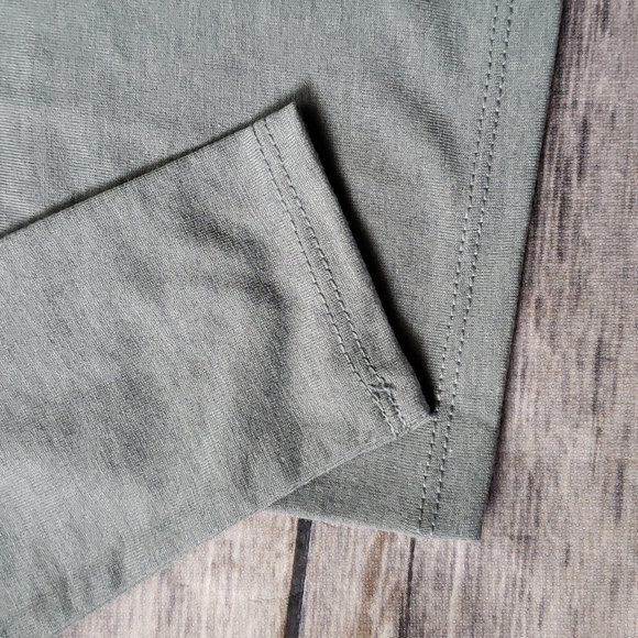 Nike Little Girls Long-Sleeve Metallic Logo Box Tee & Dri-FIT Leggings Set - Picture 5 of 16